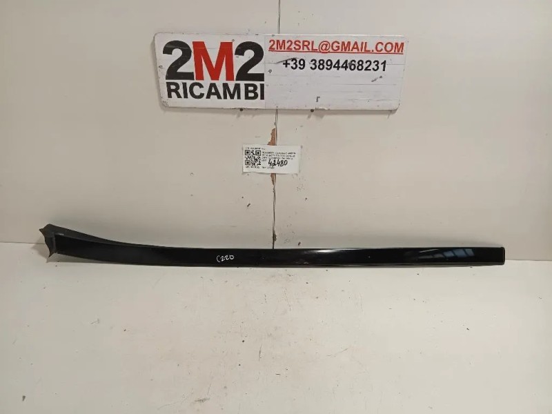 Modanatura Cristallo Deflettore SX A2056900162 Mercedes Classe C W205 2014