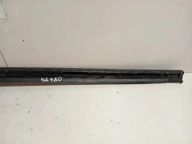 Modanatura Cristallo Deflettore SX A2056900162 Mercedes Classe C W205 2014