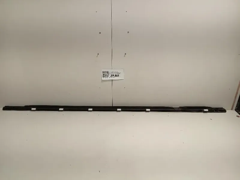 Modanatura Cristallo Deflettore SX Opel Mokka 2013