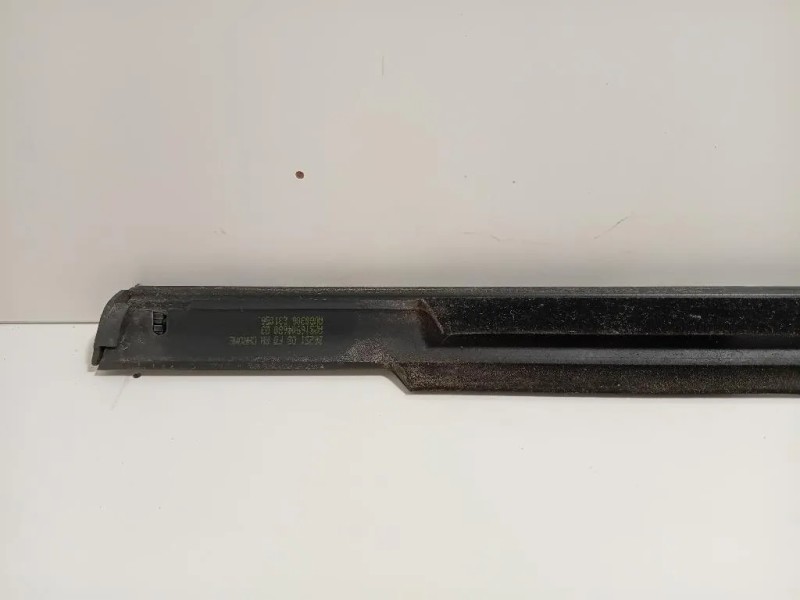 Modanatura Estraschiavetro Porta ANT DX A2516904680 Mercedes Classe R W251 2006