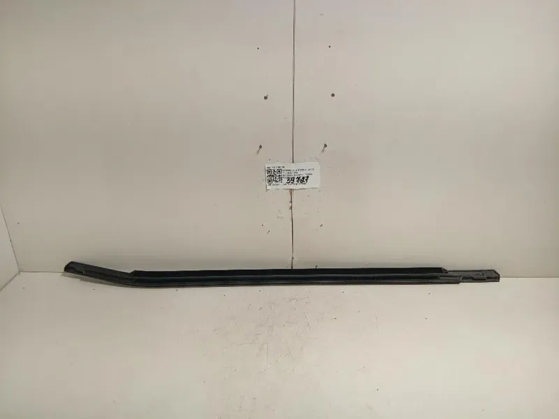 Modanatura Estraschiavetro Porta POST SX YQ00168180 Citroen C3 Aircross 2017