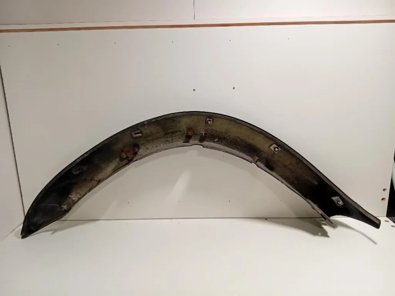 Modanatura Paracolpi Parafango ANT DX MODANATURA PARACOLPI PARAFANGO ANT DX Mitsubishi L200 II 1997