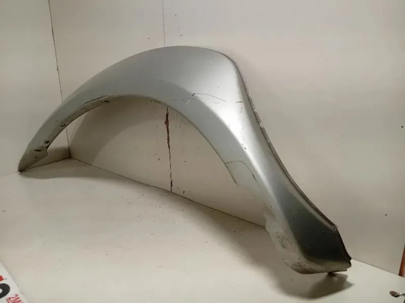 Modanatura Paracolpi Parafango ANT SX MODANATURA PARACOLPI PARAFANGO ANT SX Nissan Navara 2005