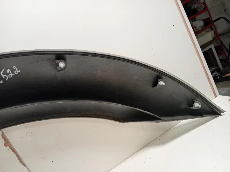 Modanatura Paracolpi Parafango ANT SX MODANATURA PARACOLPI PARAFANGO ANT SX Nissan Navara 2005