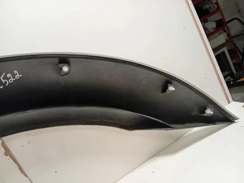 Modanatura Paracolpi Parafango ANT SX MODANATURA PARACOLPI PARAFANGO ANT SX Nissan Navara 2005