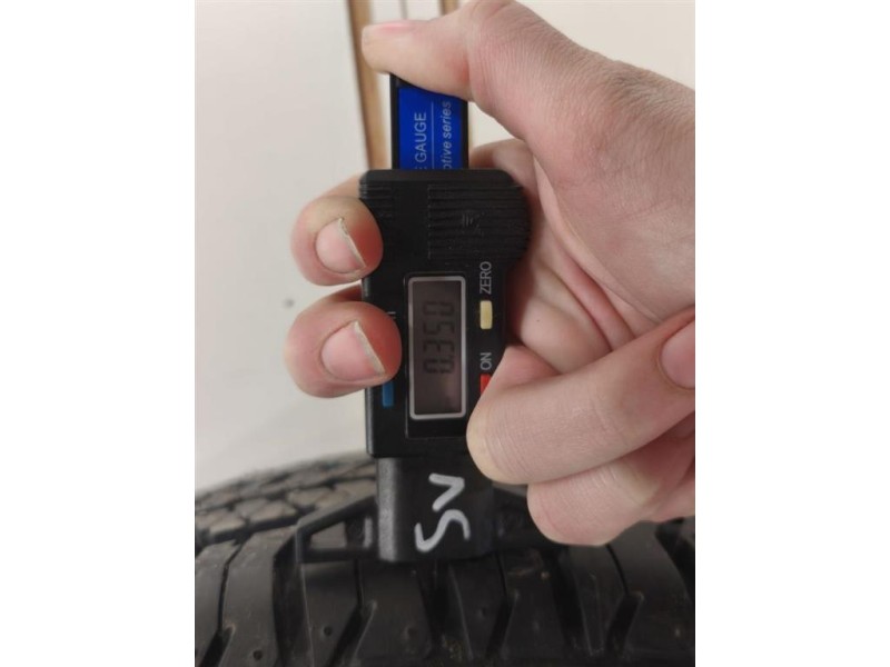 Ruota DI Scorta POST RUOTA DI SCORTA POST Suzuki Jimny I 1999