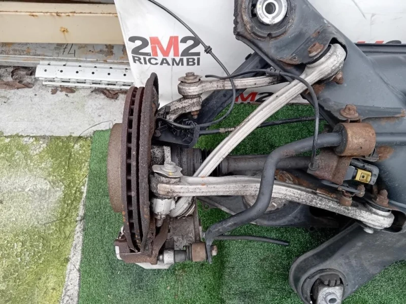 Assale POST A2043500141 Mercedes Classe C W204 2011