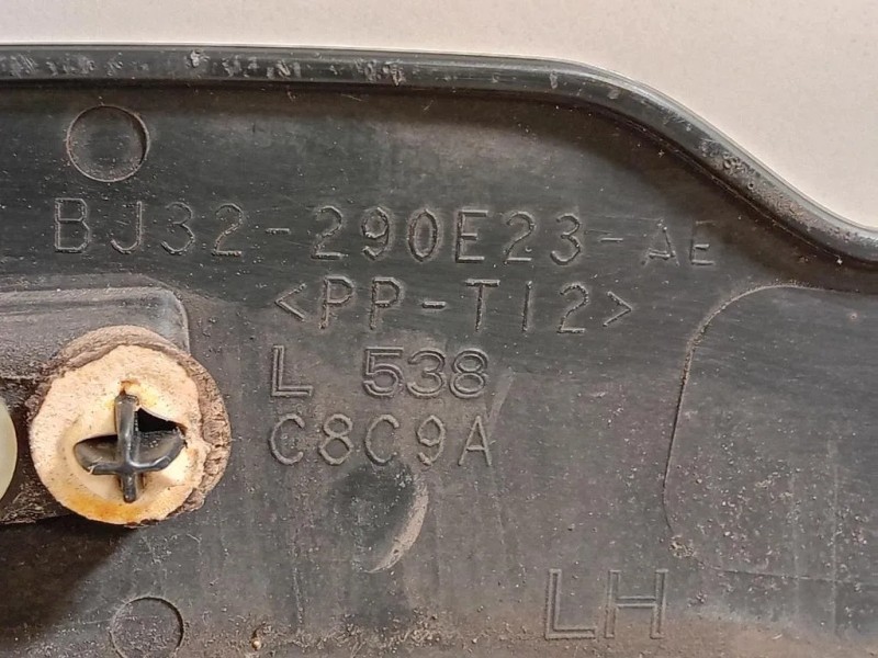 Modanatura Paracolpi Passaruota POST SX BJ32-1290E23 AEE Land Rover Range Rover Evoque I 2011