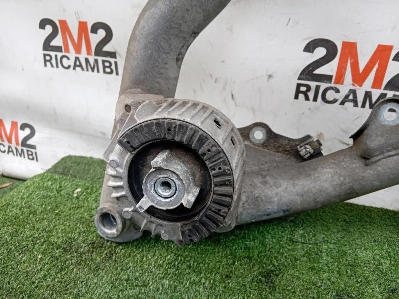 Assale POST A2043500141 Mercedes Classe E C207 Coupé 2010