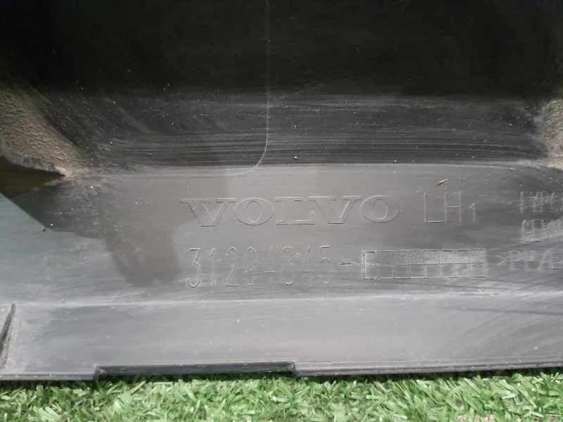 Modanatura Paracolpi Porta ANT SX 31294845 Volvo XC60 I 2009