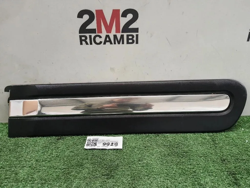 Modanatura Paracolpi Porta POST SX 735521843 Fiat 500L 2013