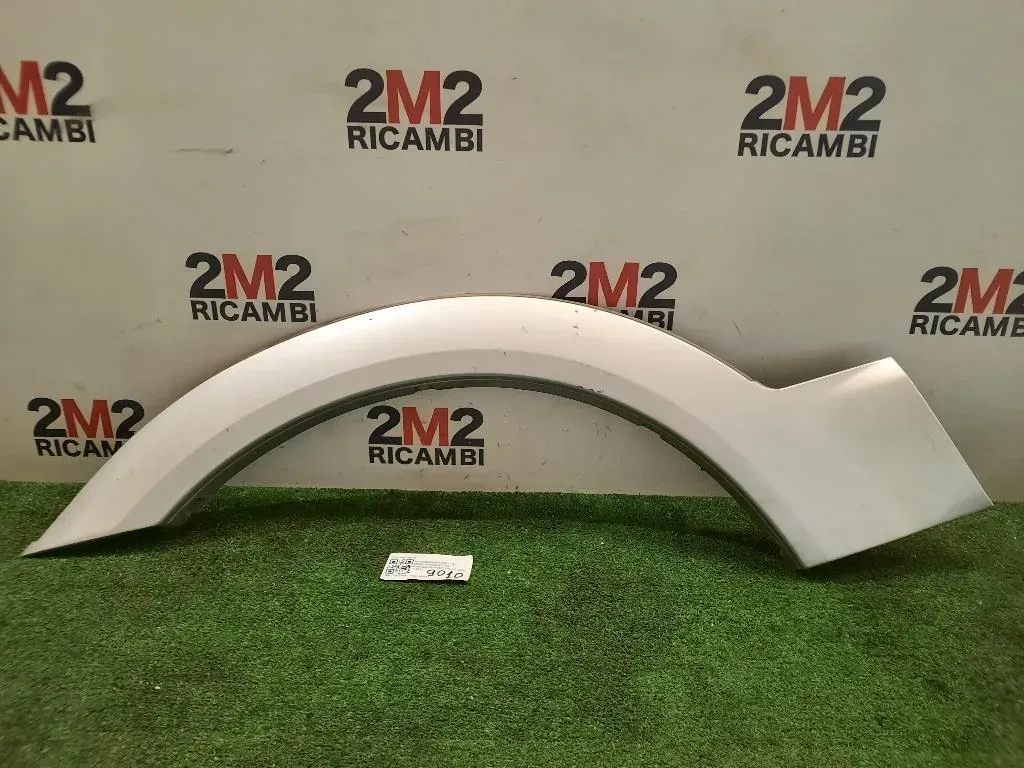 Modanatura Parasassi POST DX MR478746 Mitsubishi Pajero III 2000