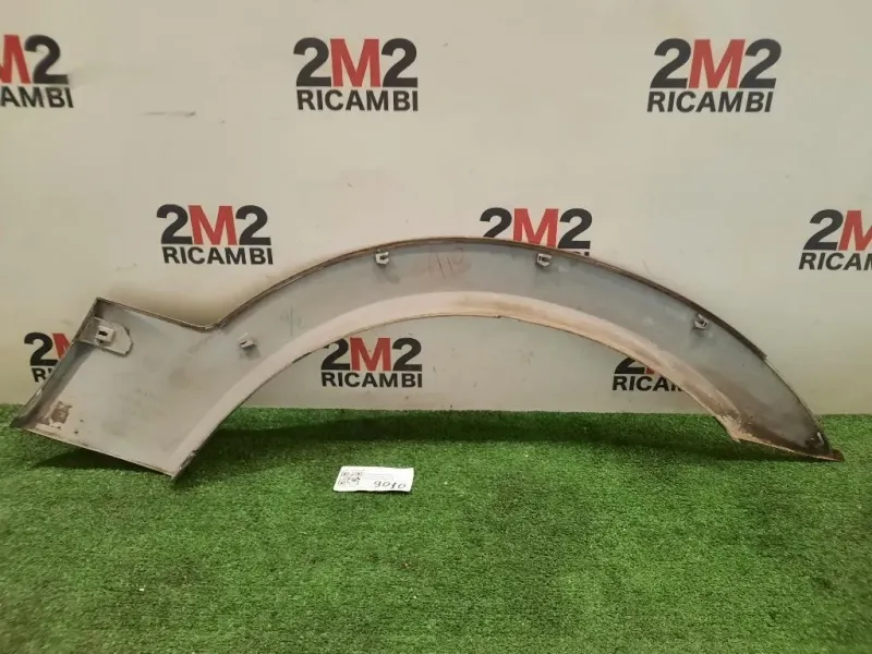 Modanatura Parasassi POST DX MR478746 Mitsubishi Pajero III 2000