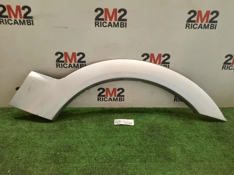 Modanatura Parasassi POST SX MR478745 Mitsubishi Pajero III 2000