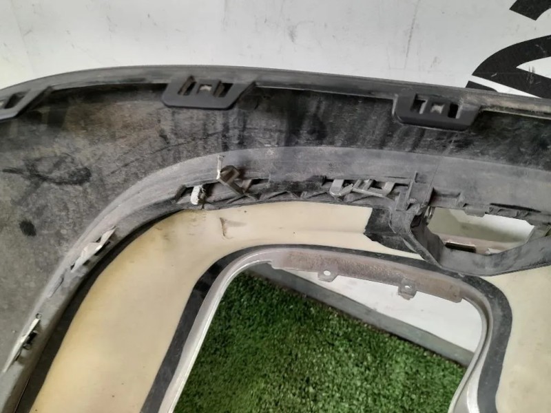 Modanatura Paraurti Centrale POST A1568850925 Mercedes Classe GLA X156 2017