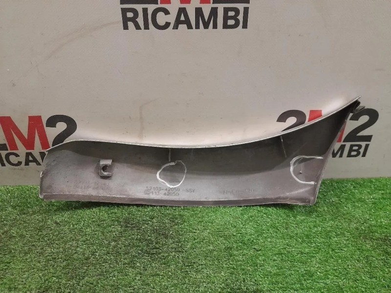 Modanatura Paraurti ANT SX 52103-42050 Toyota RAV 4 II 2000