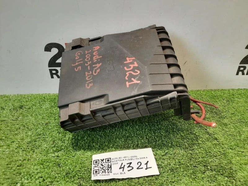 Scatola Fusibili 1K0937125 CANTRALINA ANTERIORE Audi A3 8P1 2004