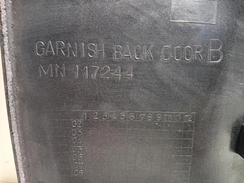 Modanatura Portello POST DX 117244 Mitsubishi Pajero III 2000