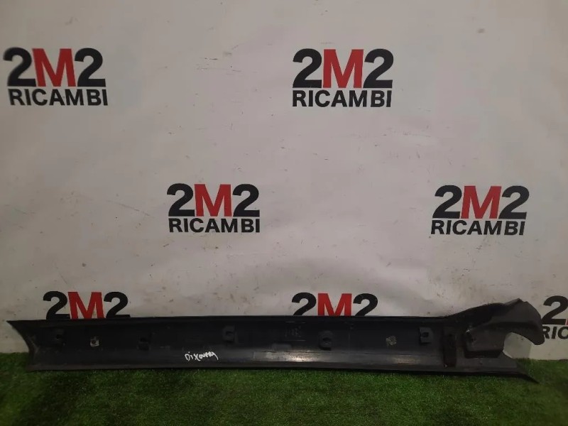 Modanatura Telaio Parabrezza DX DCB000145 Land Rover Discovery III 2005