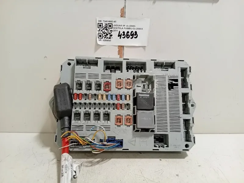 Scatola Fusibili 7340-9553-40 Jaguar XF I 2008