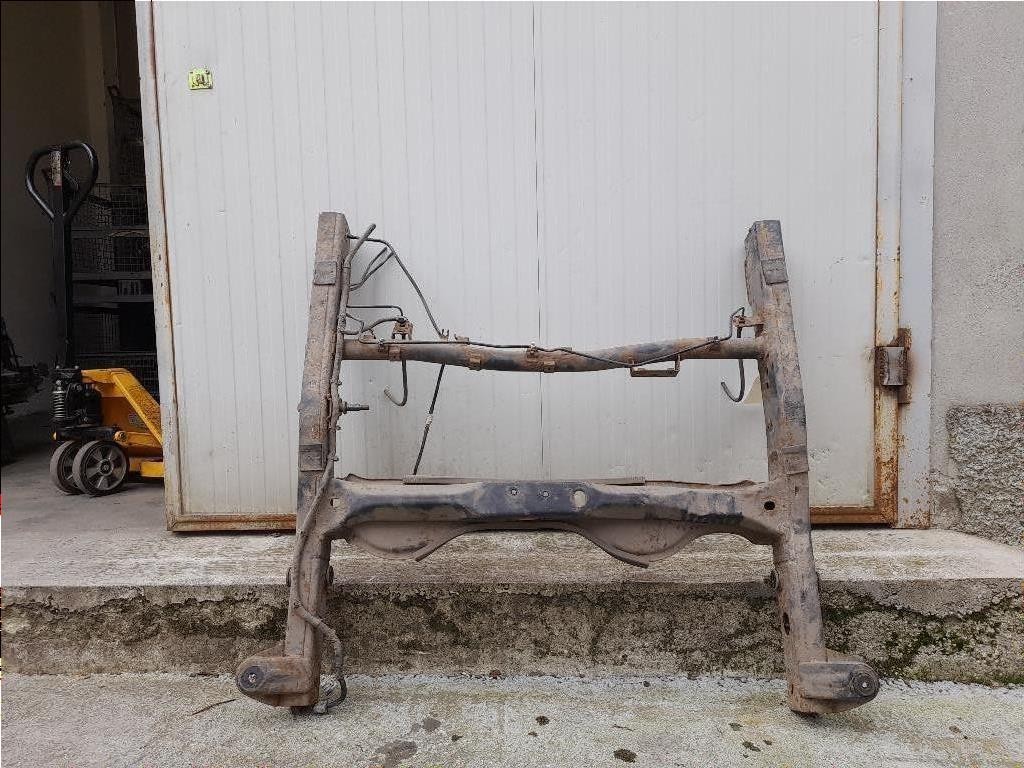 Assale POST NP300 D30033X01E Nissan Navara 2010