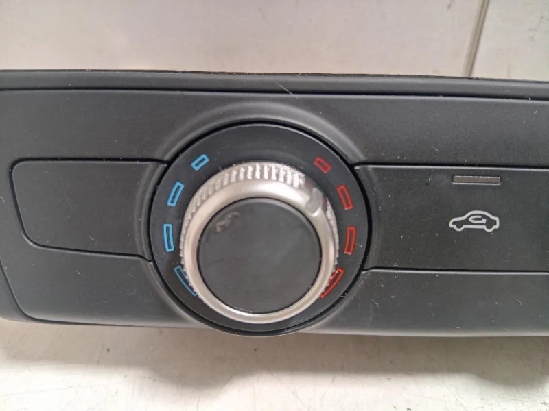 Modulo Comando Riscaldamento Clima 8V0820047D Audi A3 8VA Sportback 2012