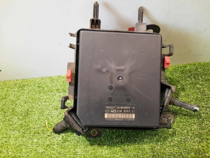 Scatola Fusibili 284B60008R Renault Mégane III 2009