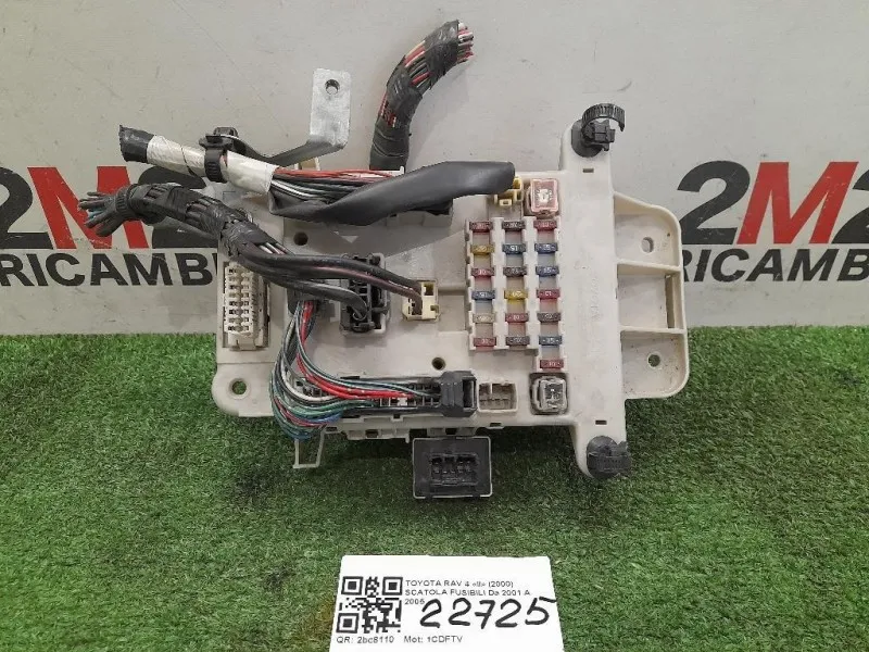 Scatola Fusibili SCATOLA FUSIBILI Toyota RAV 4 II 2000