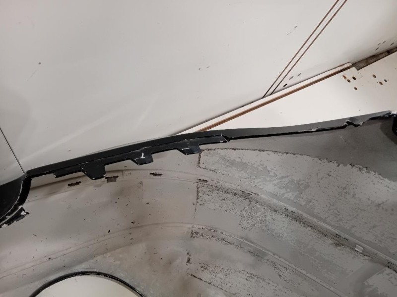 Paraurti POST A2048851025 Mercedes Classe C W204 2007