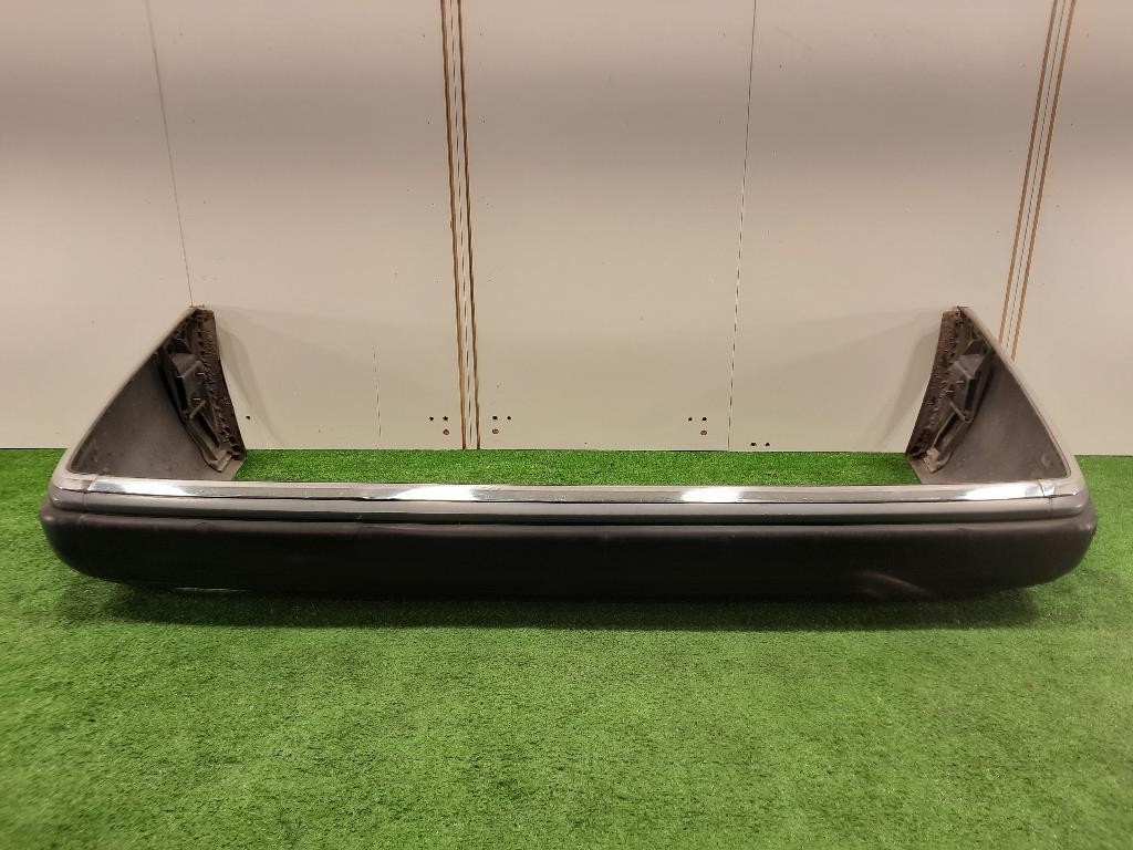 Paraurti POST A1248801740 Mercedes Classe E W124 1985