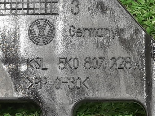 SEDE Proiettore ANT DX 5K0807228A Volkswagen GOLF VI 2009