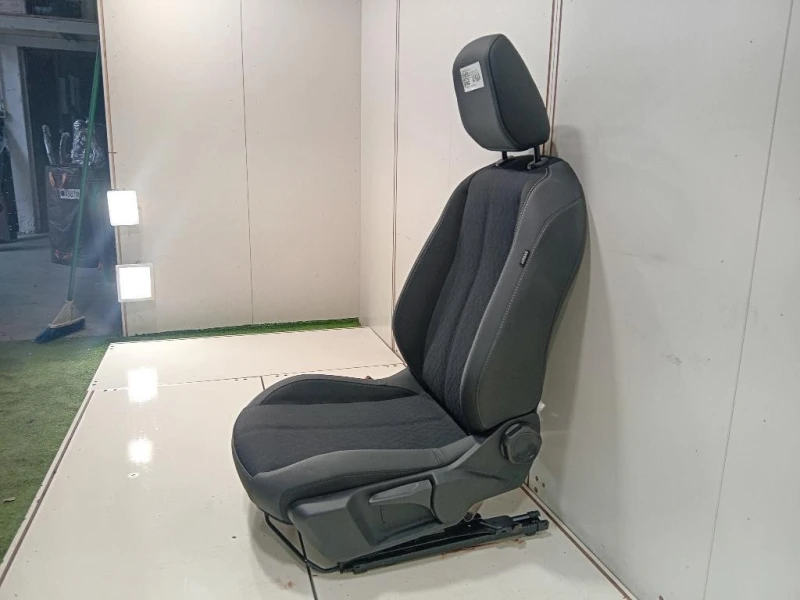 Sedile ANT SX SEDILE ANT SX Opel Corsa F 2019