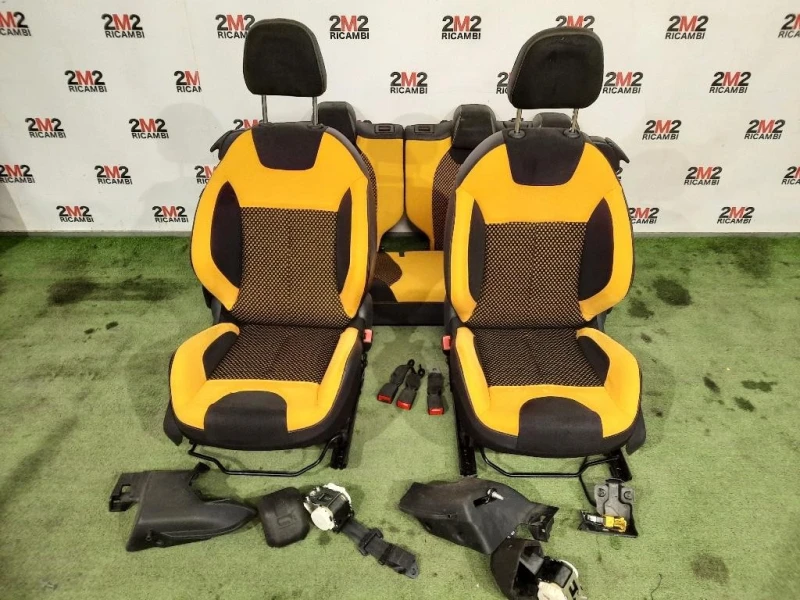 Sedile Completo POST 2231X0 Citroen DS3 2010
