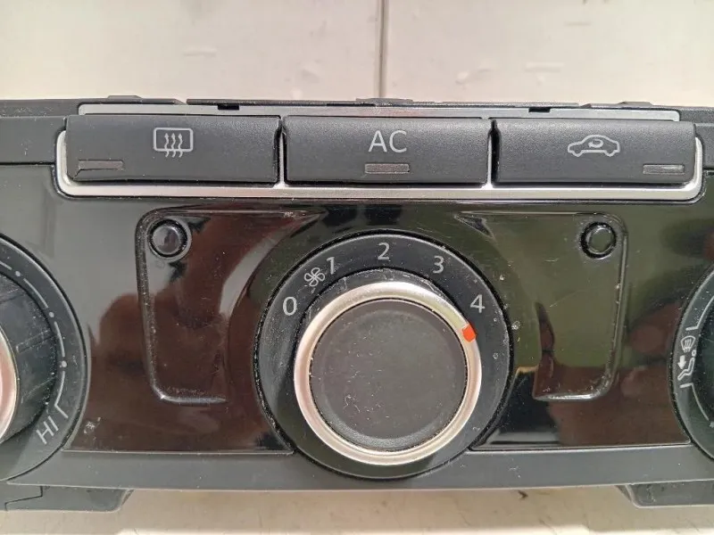 Modulo Comando Riscaldamento Clima 5HB 009 751-50 Volkswagen GOLF VI 2009