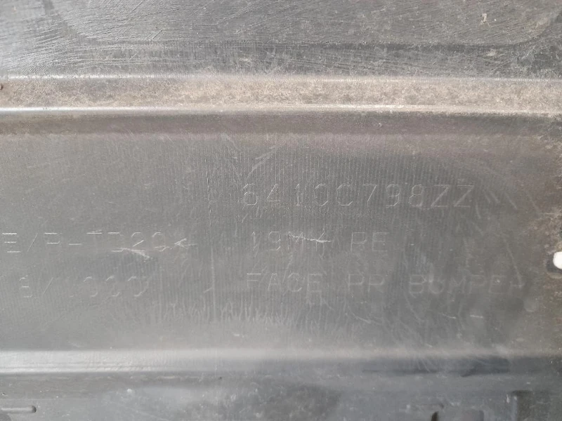 Paraurti POST 6410C798ZZ Mitsubishi Outlander III 2016