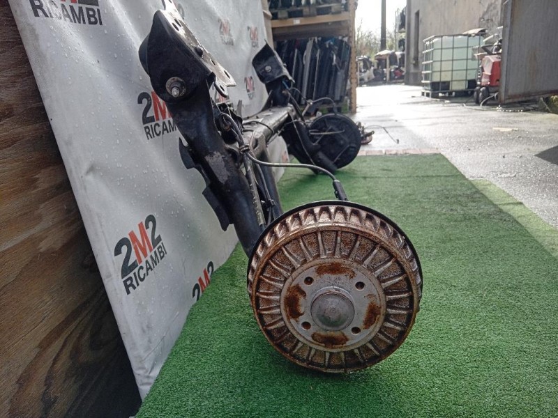 Assale POST 555011803R Renault CLIO IV 2016