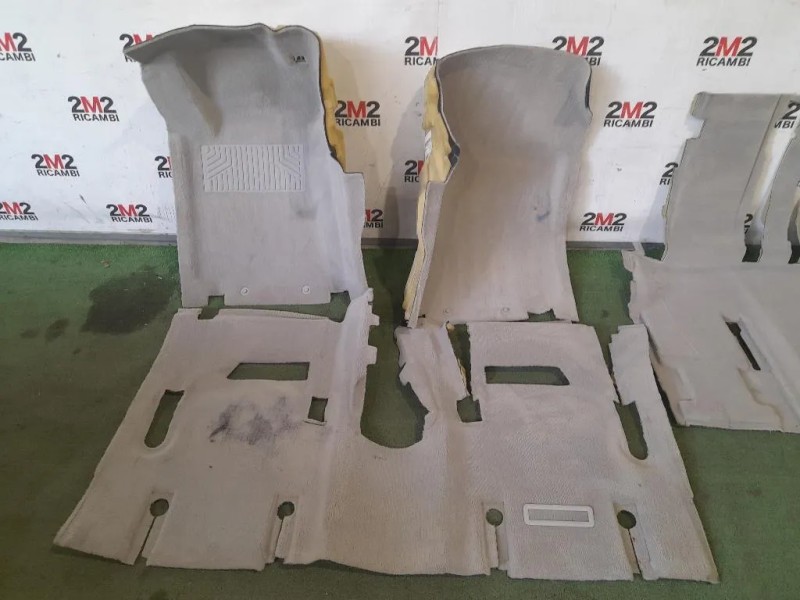 Moquette Pianale Intero Veicolo  Mercedes Classe R W251 2006