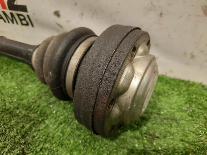 Semiasse POST SX 7 533 445 Bmw Serie 1 E81 Berlina 2005