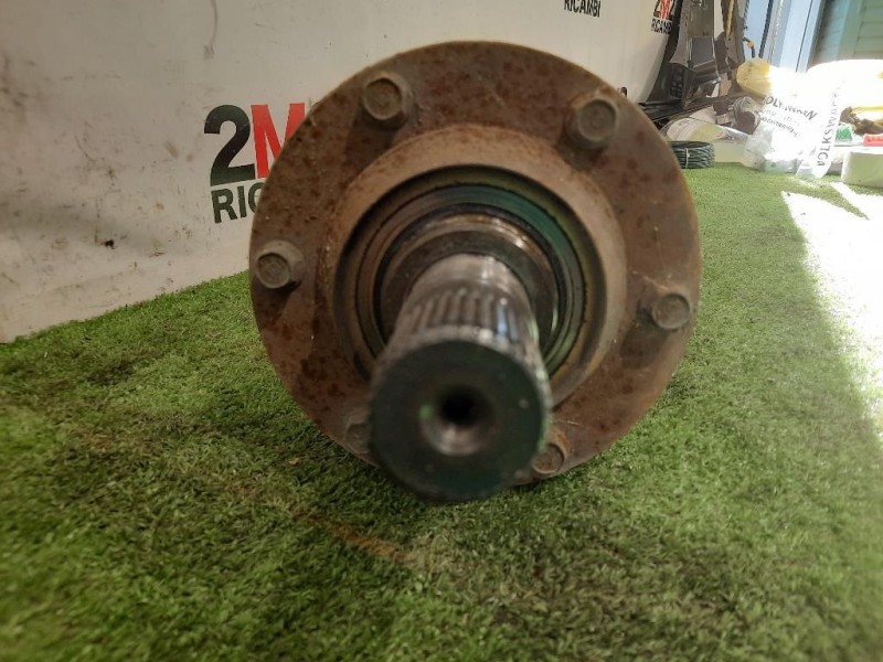 Semiasse POST SX MR528647 Mitsubishi Pajero III 2000