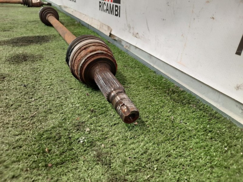 Semiasse POST SX 4233042050 Toyota RAV 4 III 2006