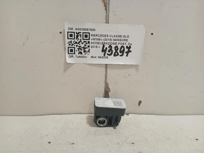 Sensore Accelerazione POST A0009057600 Mercedes Classe GLE W166 2015