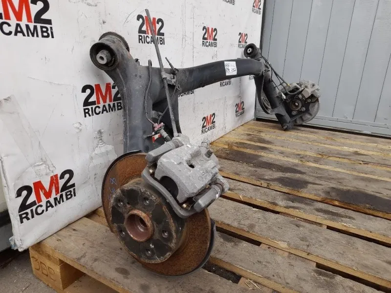 Assale POST 4650061M64000 Suzuki Vitara II 2015