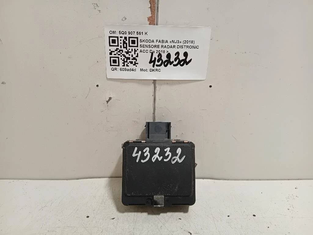 Sensore Radar Distronic ACC 5Q0 907 561 K Skoda Fabia NJ3 2018