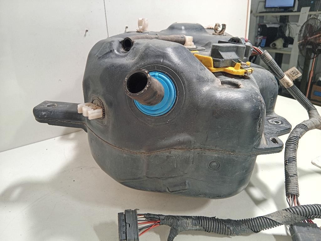 Serbatoio Adblue GK21-5J228-XX Ford Transit V 2011