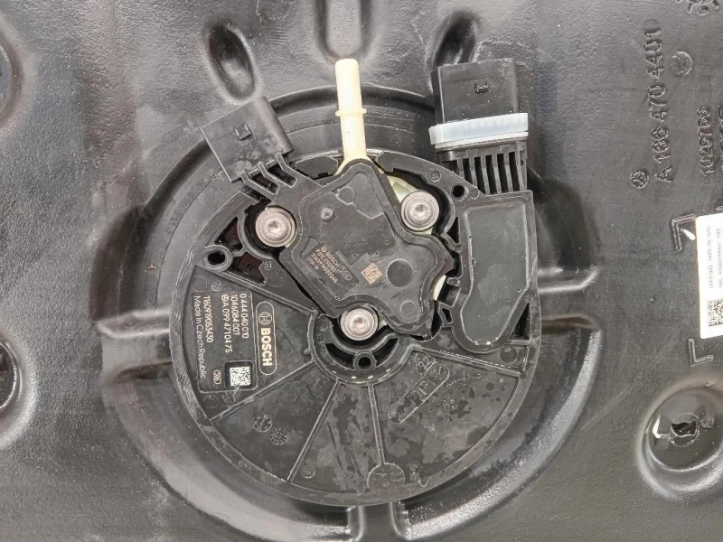 Serbatoio Adblue A1664704401 Mercedes Classe GLE W166 2015