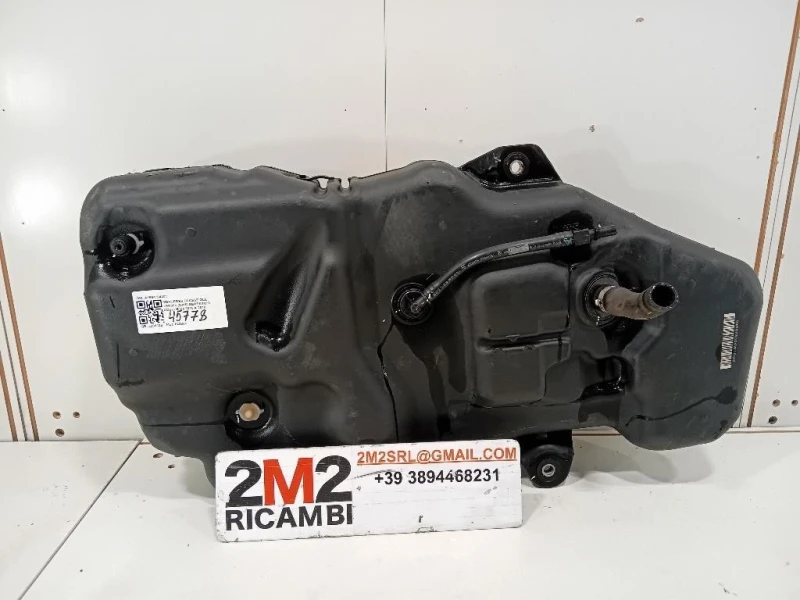Serbatoio Adblue A1664704401 Mercedes Classe GLE W166 2015
