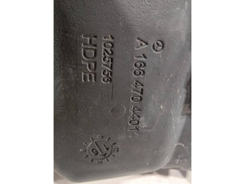 Serbatoio Adblue A1664704401 Mercedes Classe GLE W166 2015