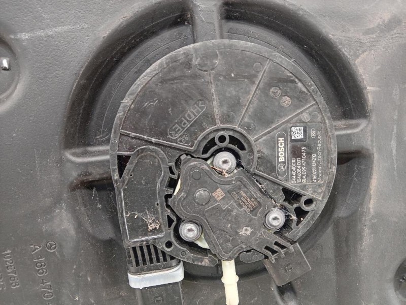 Serbatoio Adblue A1664704401 Mercedes Classe GLE W166 2015