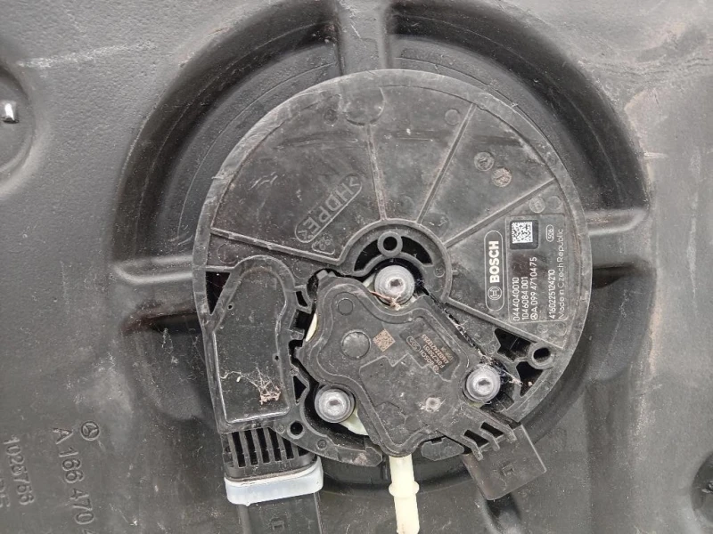 Serbatoio Adblue A1664704401 Mercedes Classe GLE W166 2015