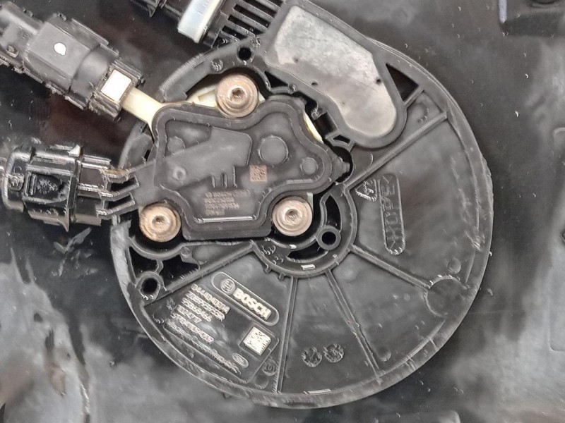 Serbatoio Adblue 172A2 2038 R Opel Movano B 2010